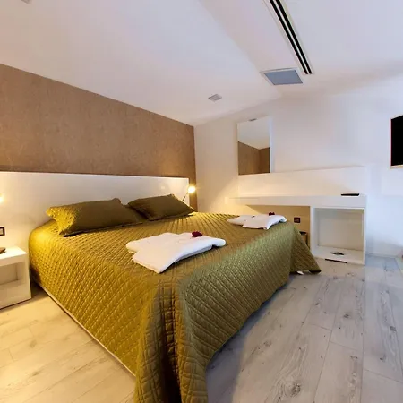 Hotel Rhapsody And