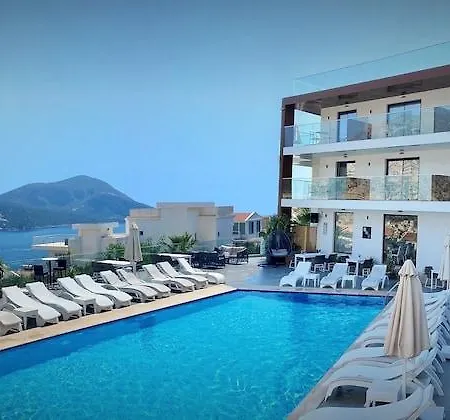 Rhapsody And Hotel 3*