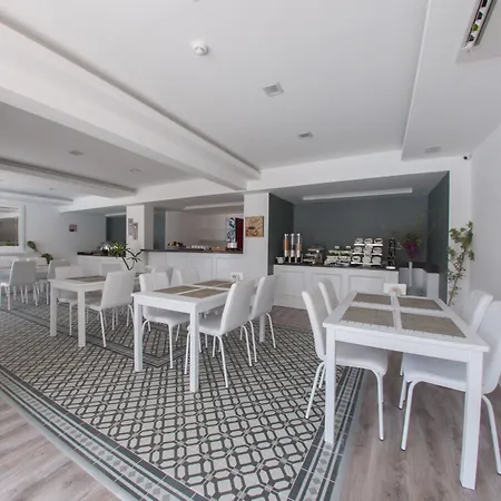Hotel Rhapsody And Kalkan